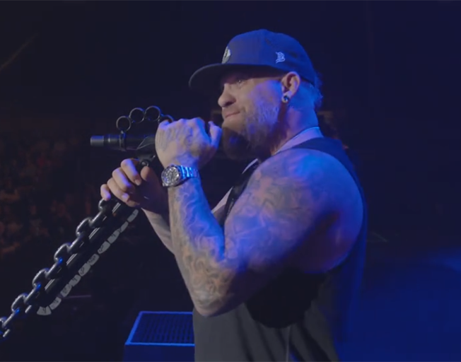 (Photo credit: tiktok.com/@brantleygilbert/video)